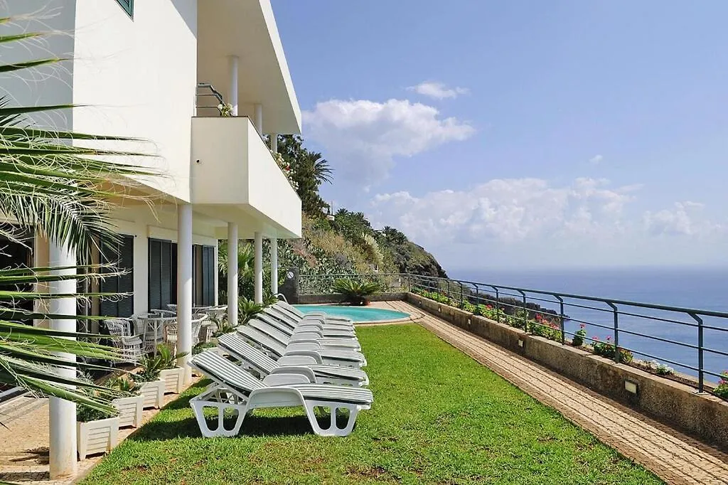 Very Confortable Holiday Villa In Canico, Madeira